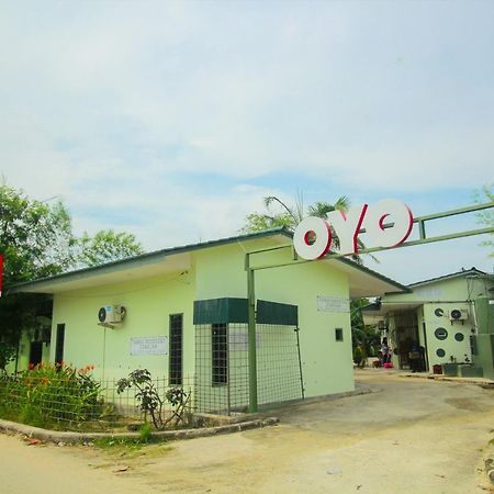 Oyo 1596 Taman Homestay Syariah Думай Экстерьер фото